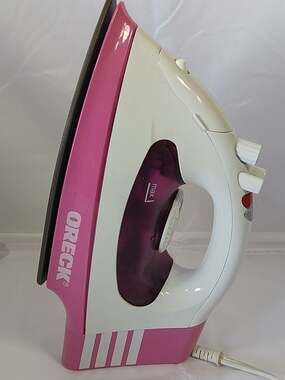 Oreck JP8100CAP Speed Steam Iron Clean for the Cure Pink and White